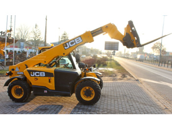 Telescopic handler JCB