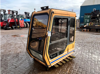 Cab and interior HITACHI