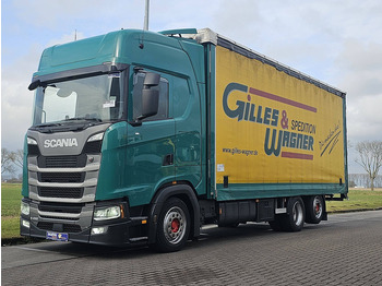 Curtainsider truck SCANIA S 450