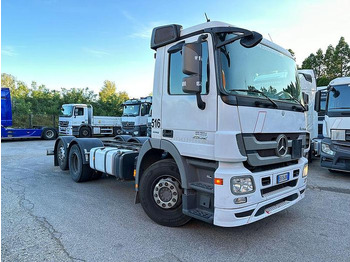 Cab chassis truck MERCEDES-BENZ Actros 2532