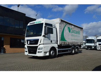 Curtainsider truck MAN TGX 26.440