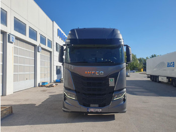 Tractor unit IVECO S-WAY