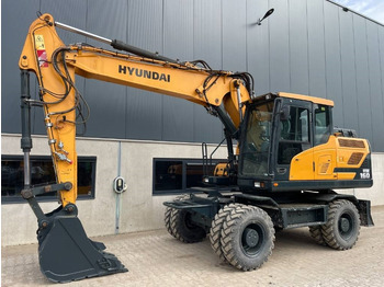 Wheel excavator HYUNDAI