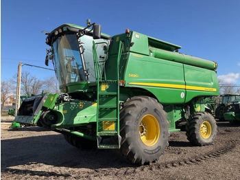 Combine harvester JOHN DEERE S690