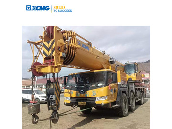 Mobile crane XCMG