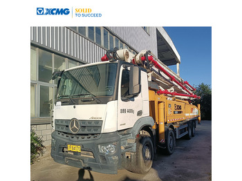 Concrete pump truck SCHWING