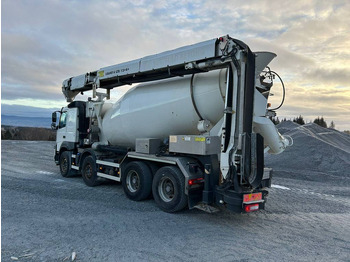 Concrete mixer truck Volvo FMX 540: picture 2