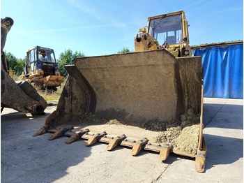 Crawler loader Caterpillar 963: picture 3