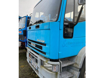 Skip loader truck RENAULT