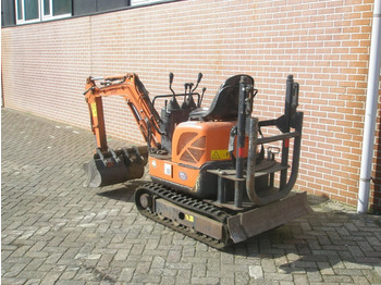 Mini excavator Hitachi ZX10U-2: picture 3