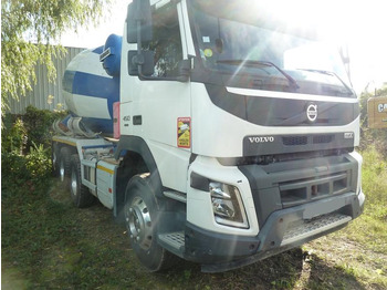 Concrete mixer truck VOLVO FMX 450