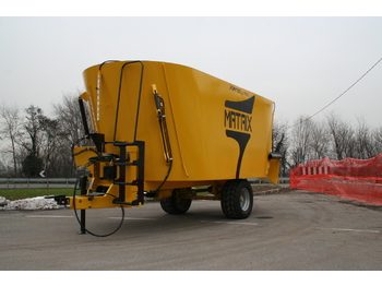 Forage mixer wagon