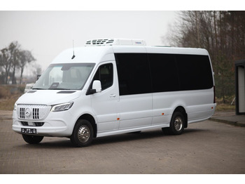 Coach MERCEDES-BENZ Sprinter 519