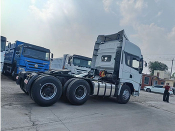 Tractor unit SHACMAN