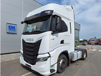 Tractor unit IVECO Stralis 440