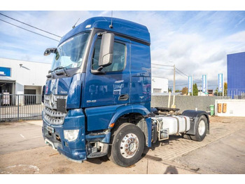 Tractor unit MERCEDES-BENZ Actros 1843