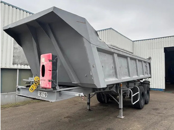 Tipper semi-trailer