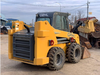 Skid steer loader Gehl R 260: picture 4