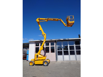 Articulated boom JLG