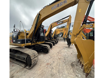 Crawler excavator CATERPILLAR 320D2