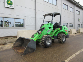 Compact loader AVANT