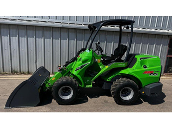 Compact loader AVANT