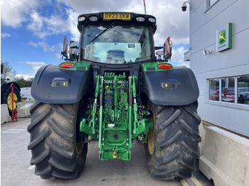 Farm tractor John Deere 6R 215: picture 4