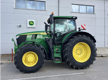 Farm tractor John Deere 6R 215: picture 2