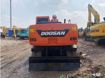 Wheel excavator DOOSAN DX150W