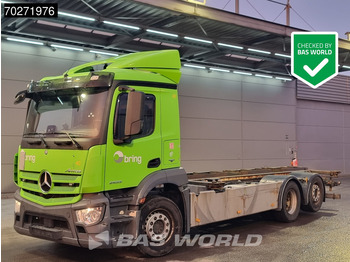 Container transporter/ Swap body truck MERCEDES-BENZ Antos 2533