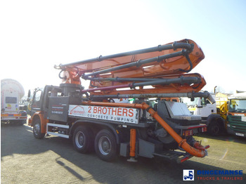 Concrete pump truck Mercedes-Benz Axor 2633 6x4 RHD Sermac SCL 130 concrete pump 32 m: picture 3