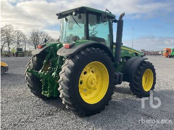 Farm tractor JOHN DEERE 8230: picture 3