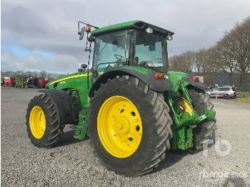 Farm tractor JOHN DEERE 8230: picture 2