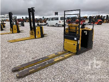 Pallet truck YALE