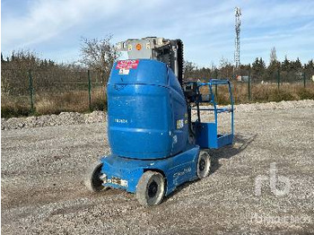 Articulated boom JLG