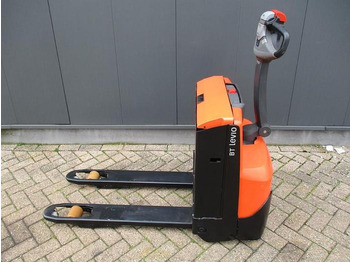 Pallet truck TOYOTA