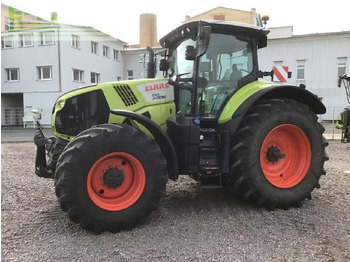 Farm tractor CLAAS Axion 810