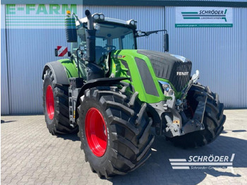 Farm tractor FENDT 828 Vario