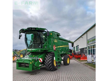 Combine harvester JOHN DEERE T550