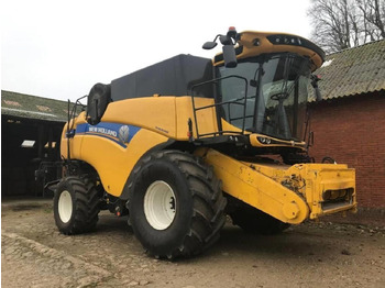 Combine harvester NEW HOLLAND CX series