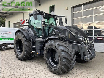 Farm tractor VALTRA