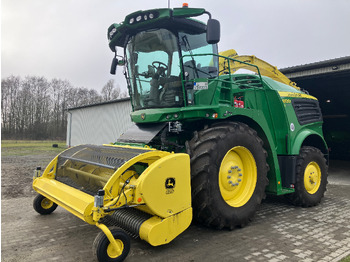 Harvester JOHN DEERE 8100