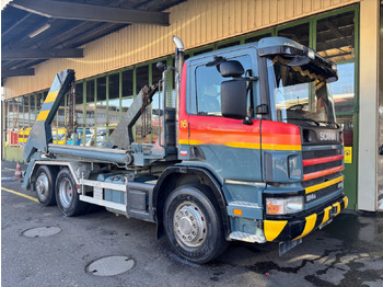 Skip loader truck SCANIA P124