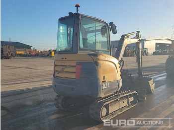 Mini excavator Volvo EC27C: picture 5