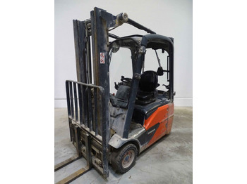 Electric forklift LINDE E16