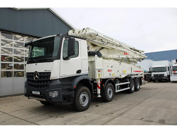 Concrete pump truck PUTZMEISTER