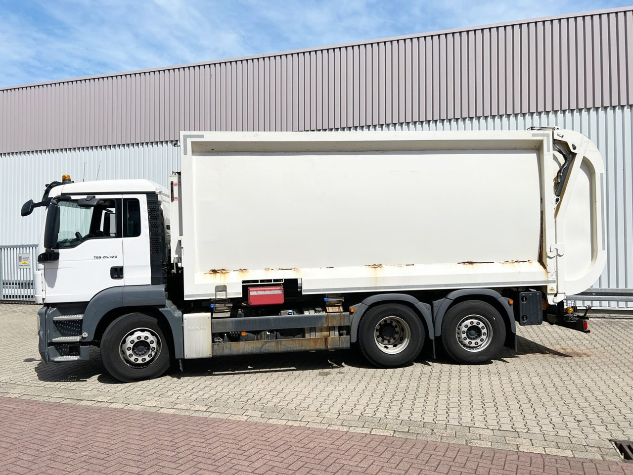 Garbage truck for transportation of garbage MAN TGS 26.320 6x2-4 LL TGS 26.320/400 6x2-4 LL, Rechtslenker, Retarder, Lift-/Lenkachse, VDL Translift Seitenlader: picture 13