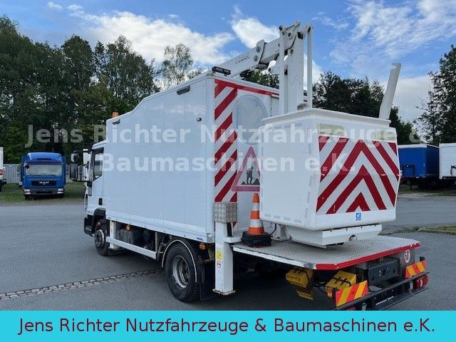 Truck mounted aerial platform Iveco ML 120EL18 Hubarbeitsbühne isoliert 15 Meter: picture 6