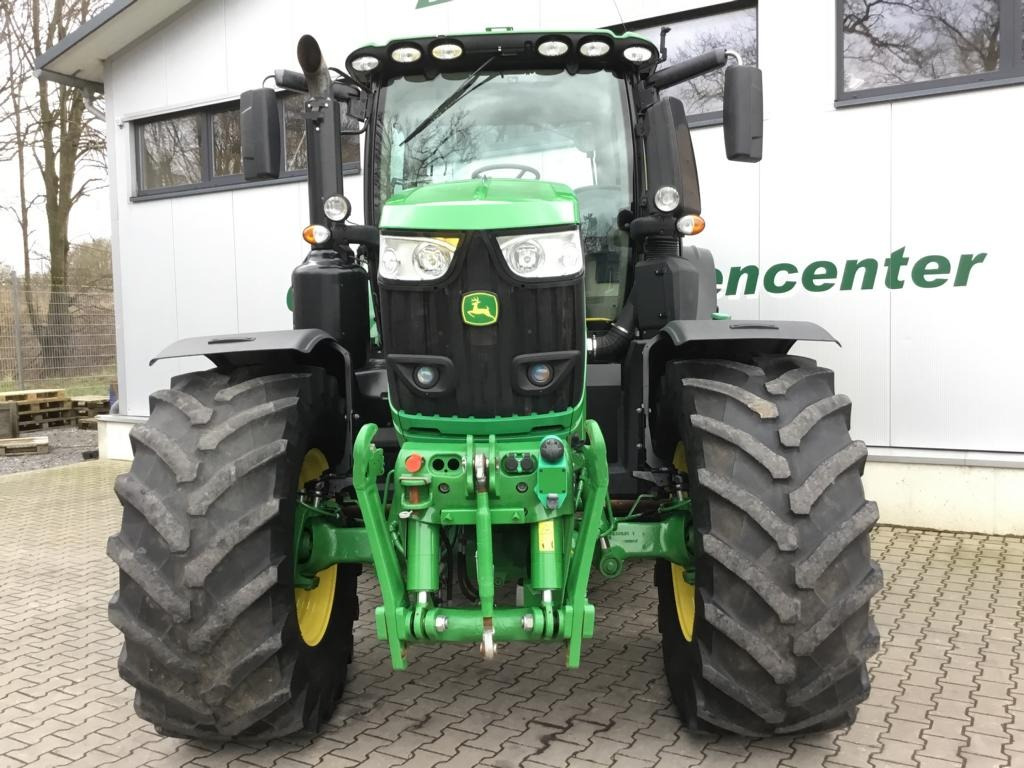 Farm tractor John Deere 6250R: picture 26