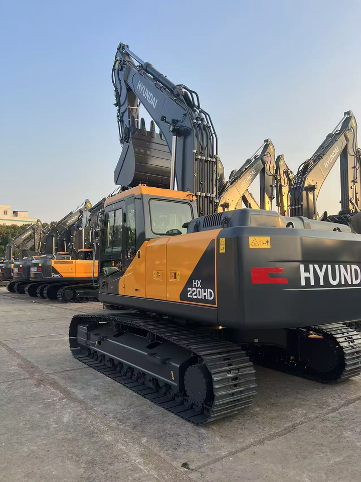 Crawler excavator Hyundai HX220HD: picture 8